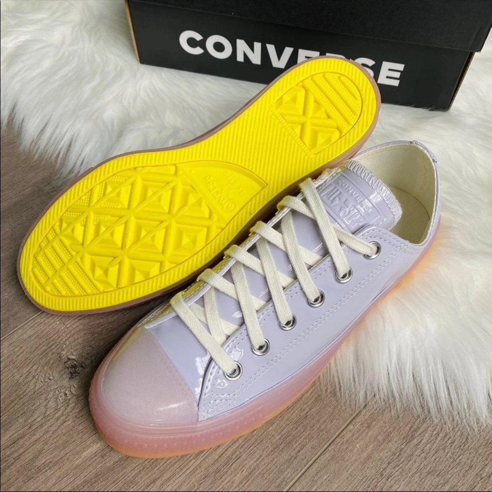 NWT Converse Chuck Taylor All Star Glow - Picture 3 of 9